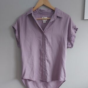 Tillys Lavender Button-Up Short Sleeve Shirt